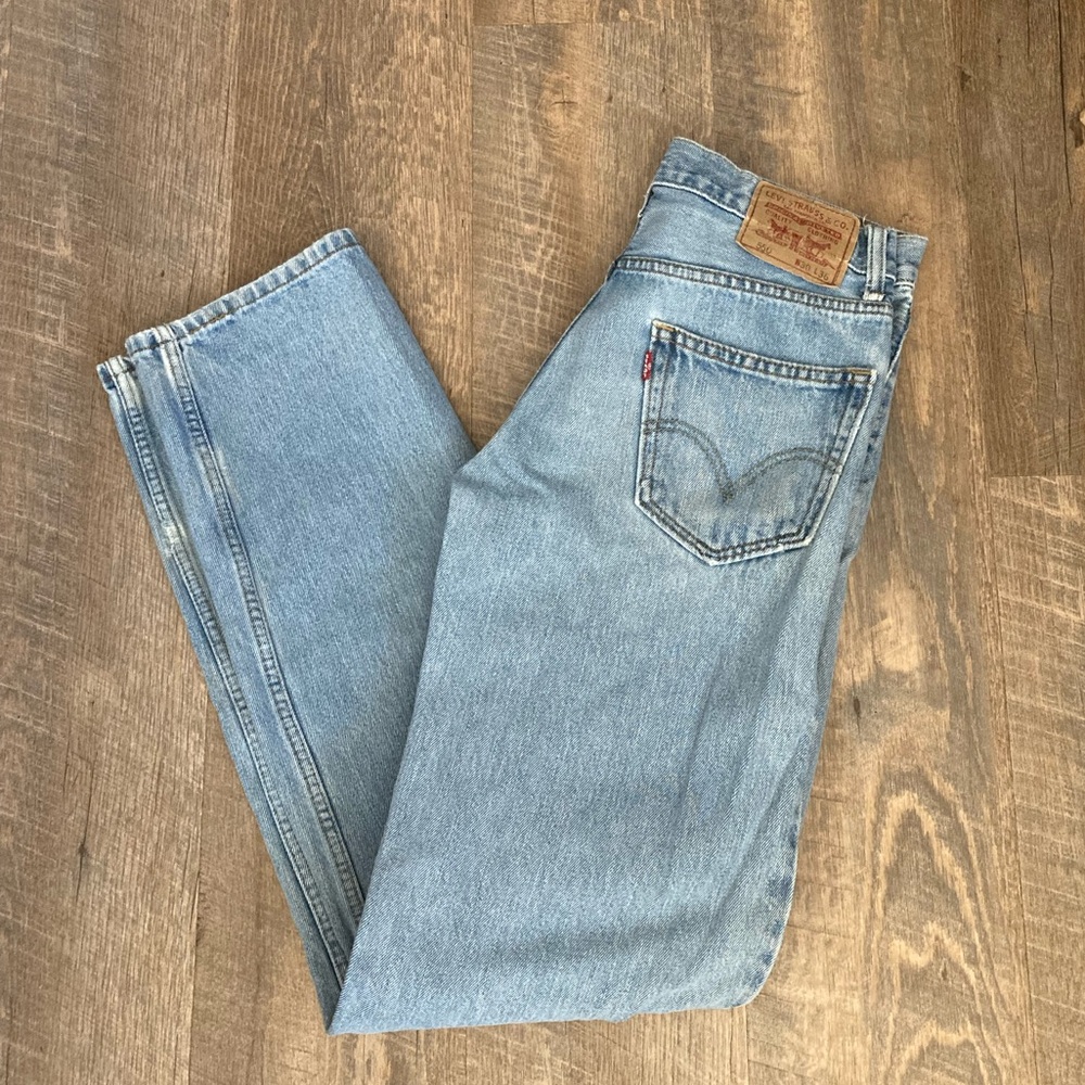 LEVIS | Y2K 550 Relaxed Fit Light Wash Jeans